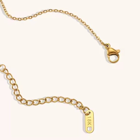 Passport Philosophy Moon and Star Shell Pendant - Picture 4 of 7